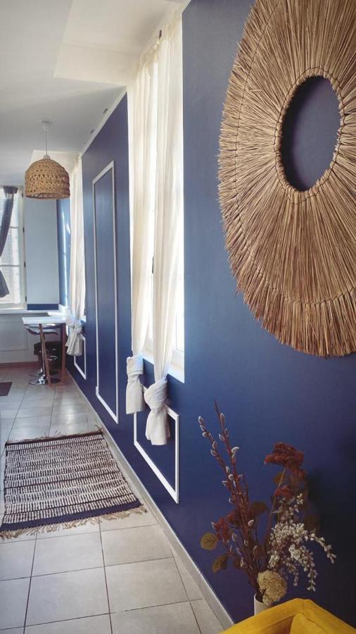 Vieux Port Chic *
