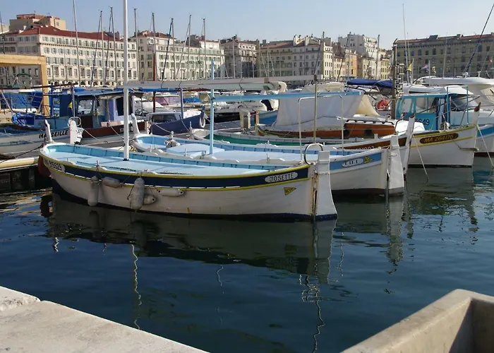 Vieux Port Studio Chic